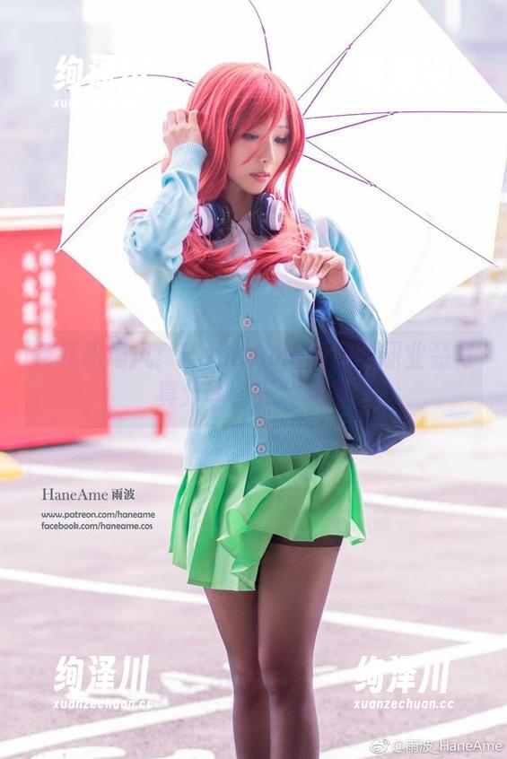 花样职场风：HaneAme雨波的职业装写真分享，完全免费