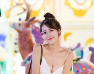 IMiss爱蜜社 – 原图中的细节让我惊掉下巴，Evon陈赞之的女仆壁纸不送白不送！