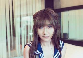 UGirls尤果网 – Angela楚楚的御姐图包，精选那些让你忍不住多看一眼的精彩！