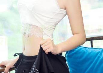 UGirls尤果网 – 乔依琳黑白全套：哎，光影交错的戏剧，居然还让我心跳加速！