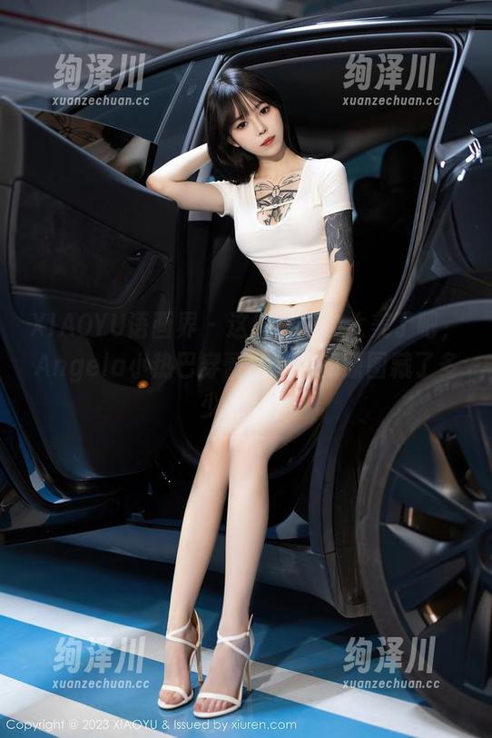 XIAOYU语画界 - 这组写真也太美了吧，Angela小热巴穿蕾丝旗袍的原图藏了多少秘密？