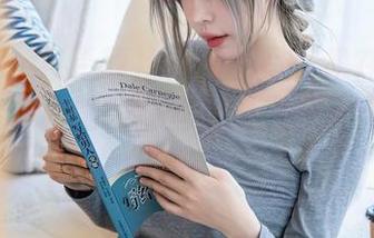 XINGYAN星颜社 – 最新写真集在此！Emily尹菲和她的蕾丝，仿佛在轻语着无声的秘密。
