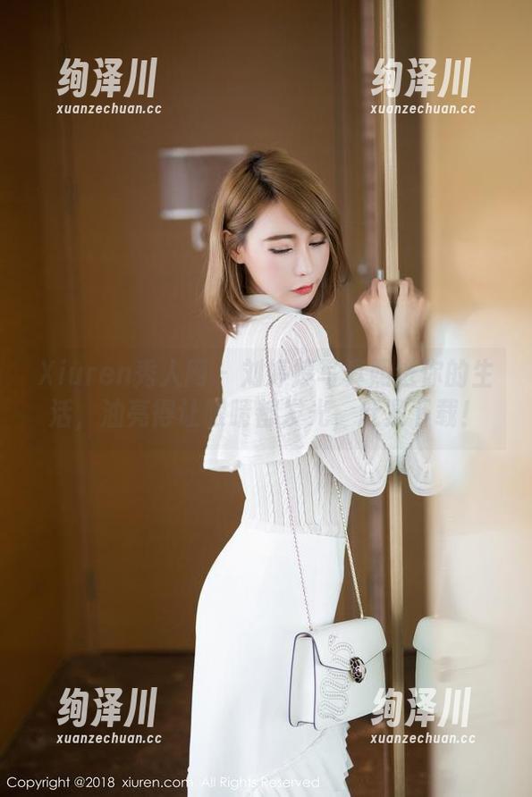 Xiuren秀人网 - 刘婷婷写真照进你的生活，油亮得让眼睛都发光，赶紧下载！