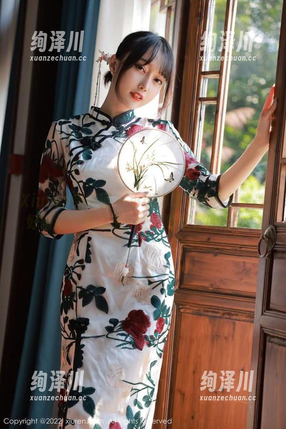 Xiuren秀人网 - 小肉肉咪女友合集：美好瞬间一网打尽，快来领取你的心动！