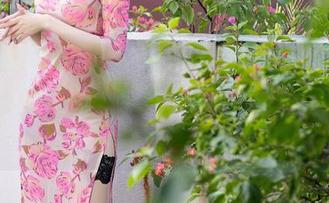 Xiuren秀人网 – 看萌琪琪Irene如何在校园转身，高清写真中的青春气息扑面而来