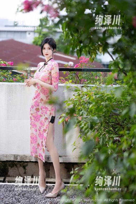 Xiuren秀人网-萌琪琪Irene Xiuren秀人网 - 看萌琪琪Irene如何在校园转身,高清写真中的青春气息扑面而来