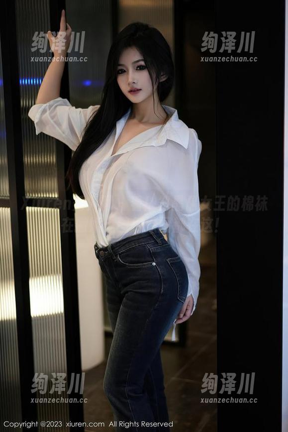Xiuren秀人网 - 看！邹晶晶女王的棉袜在撒娇：图包原图都在这！