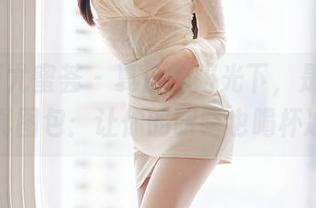 YouMi尤蜜荟 – 夏日的阳光下，是小逗逗写真图包：让你的眼睛也喝杯冰饮