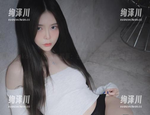 Yuka(유카)的吊带故事：在线高清下的轻盈与温柔