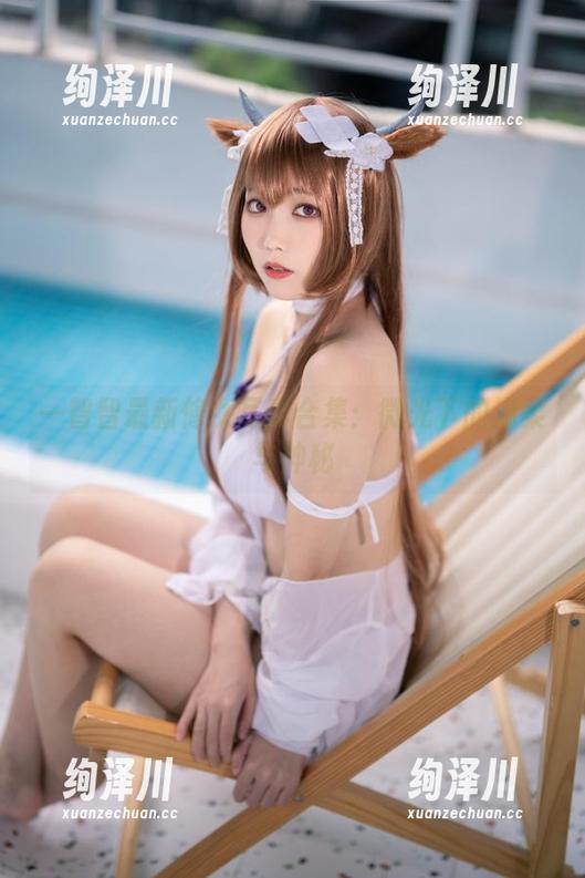 一智智最新修女写真合集：微光下的温柔与神秘