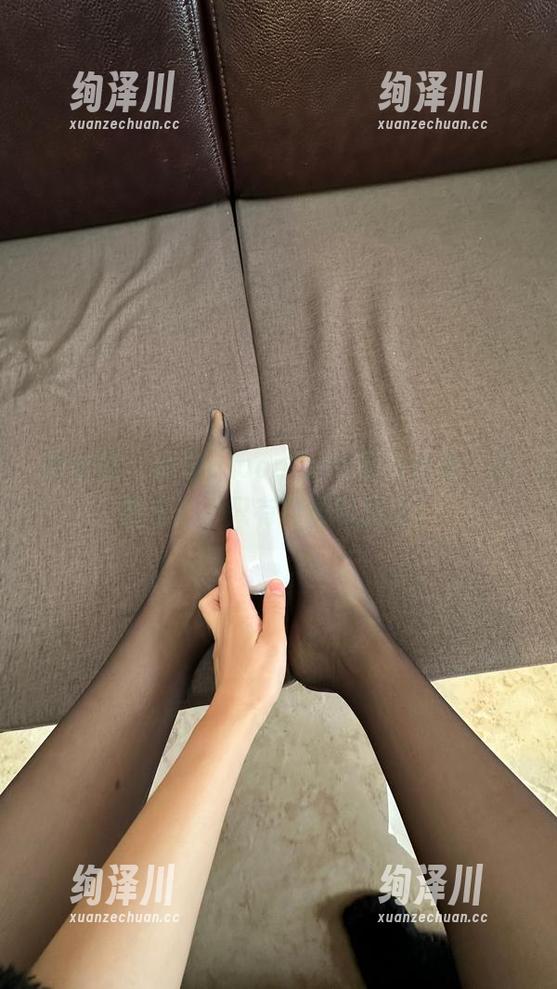 微密圈 - 俏妞qiaoniu66黑白合集：没有圣光，只有肆意的魅力！