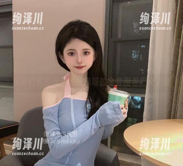 倦倦喵 吊带白丝的味道:倦倦喵的全套图包探索之旅