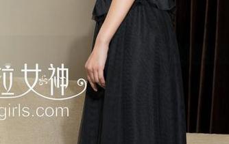 克拉女神 – 随手一拍，纪轩的酷炫秀足套图竟然上了天！