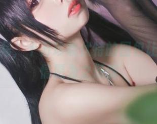 穹妹白裙，十万珍吱伏特的图包让你心甘情愿为之倾倒