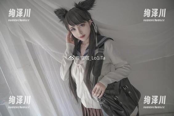 不看塔塔_Lo1iTa水手服的大美图精选，简直是不完美的一天！