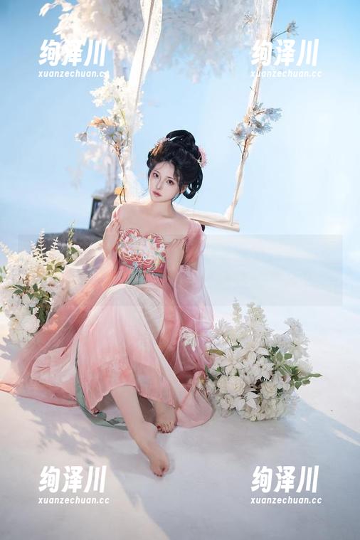 夏夏子出品，蔚蓝档案一之濑明日奈的女仆写真集，谁说女仆只能端茶倒水？