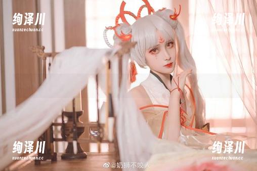 奶狮不咬人的嫦娥如梦令：原图就在这里，错过得哭都来不及！