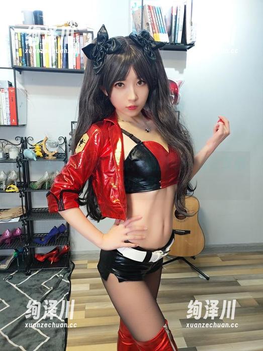 小女巫露娜女神写真：她的每一幅分享都在召唤你