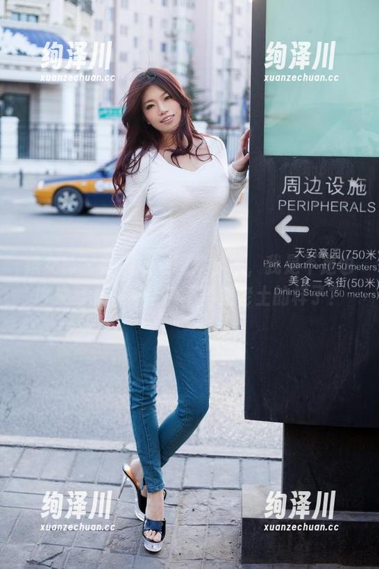 推女郎 - 陆瓷睡衣图集，唉，我是不是也该换身衣服，至少不再是老土的样子？