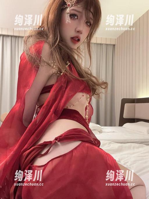 是你的阿薰呀黑色写真集：看看这美图，心里是不是有点小悸动？