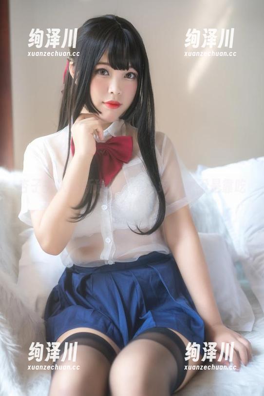 杏子夫人最新瑜伽作品：好身材不是靠吃草的哦！