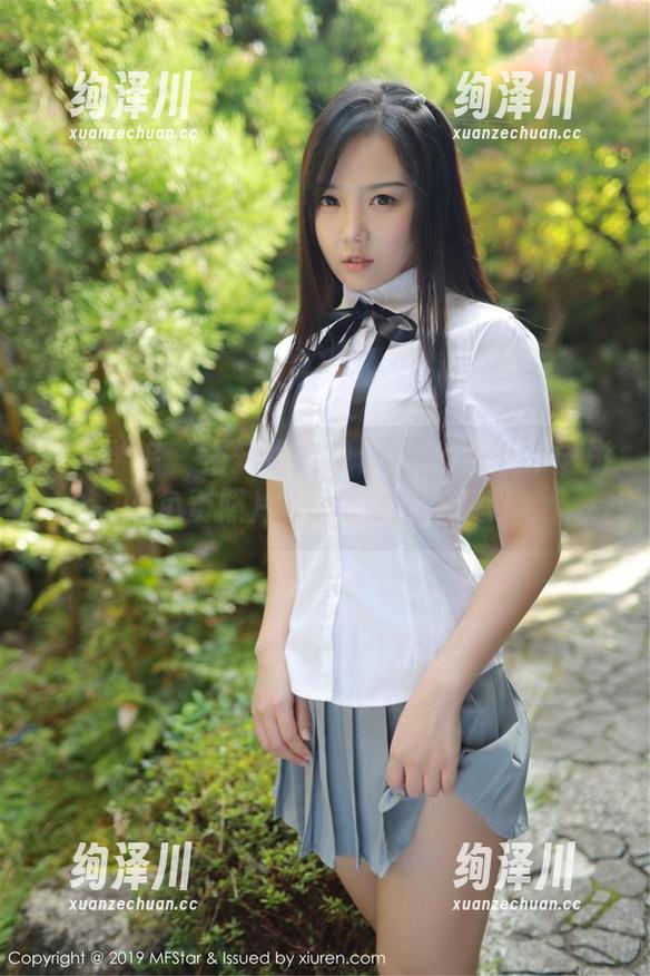 模范学院 - 浴缸也会说话：Laura苏雨彤的免费照片，一起听故事吧！
