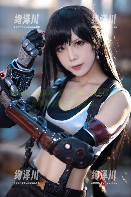 水淼aqua的水手服：让每一张美图都像是海浪里捞出来的宝藏。