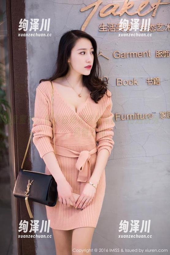爱蜜社 - 酥小白短裙诱惑写真：精选系列，风情万种