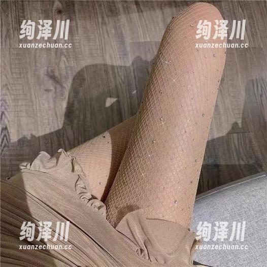 猪小七 微密圈 - 双马尾的奇幻旅程:观看猪小七的合集集!