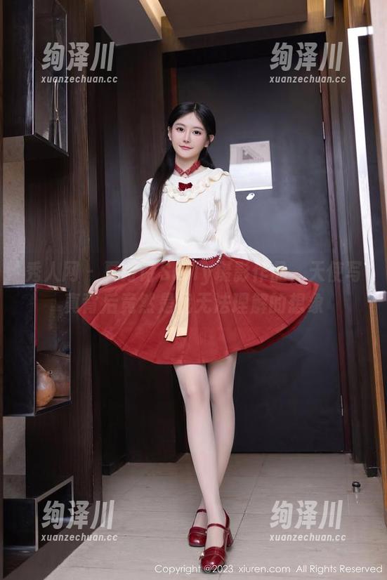 秀人网-夏诗诗Sally 秀人网 - 夏诗诗Sally摄影作品,天使写真背后竟然是我无法理解的想象