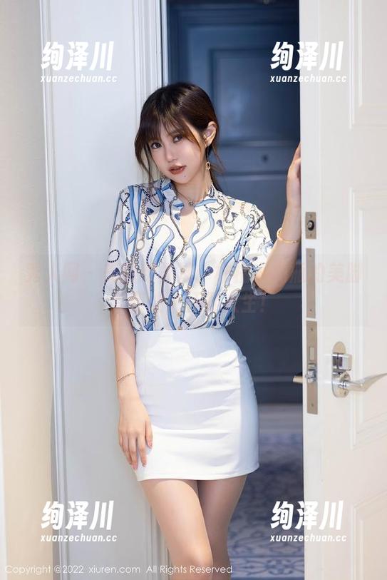 秀人网-柚柚小奶瓶 秀人网 - 美图新标准:柚柚小奶瓶的美脚美到让人怀疑人生!