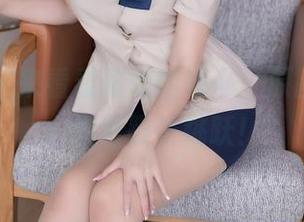 秀人网 – 来看看璀灿的秘书：原图更新，心情也跟着跳跃！