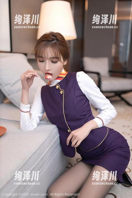 秀人网 - 西希白兔的私房图集：每一张都是酥酥的女王气息，兔子都会红着脸！