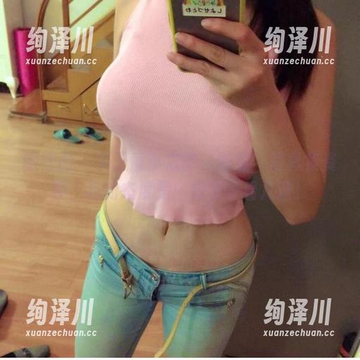 微密圈 - 关于童小芯的‘新货’写真集资源，我的态度是：好想多看几遍！