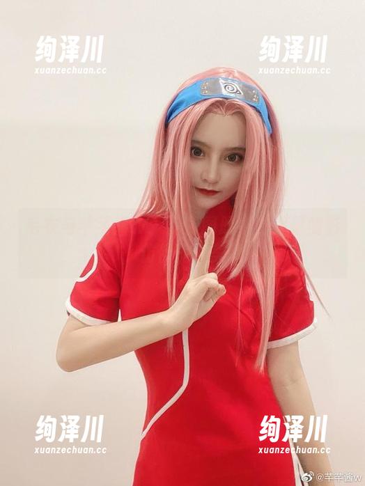 毛衣与芊芊酱w：免费图册中的温馨侧影，仿佛一场美梦