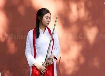 蜜桃社 – 雪梨sherry修女写真：一场身体与灵魂的华丽碰撞！