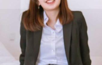袜啵啵 – “甜甜圈”的“薄肉丝”系列：原图中那些无意的瞬间，图片好像想说又不说。