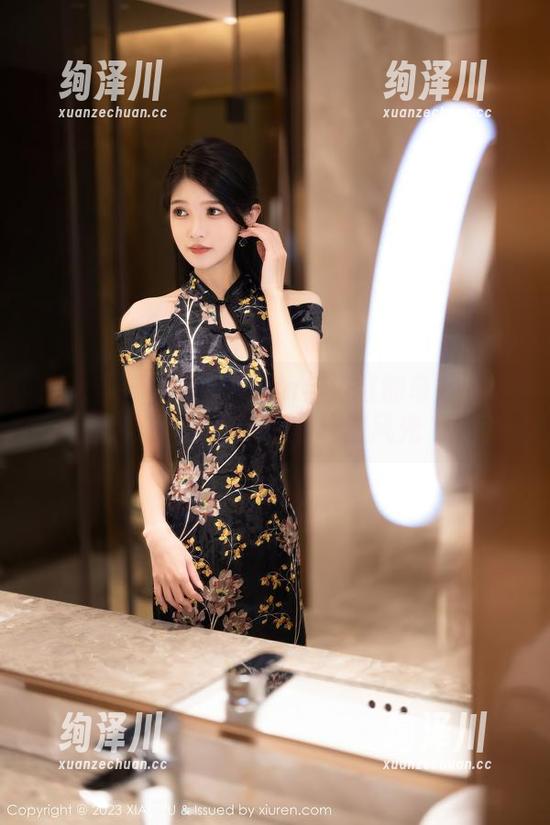 语画界 - 小海臀Rena与浴缸的奇妙邂逅：美图合集中的旖旎风光