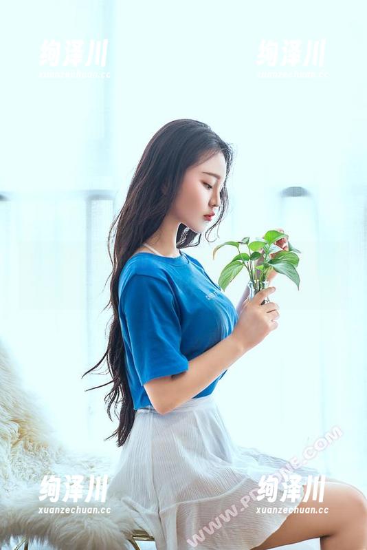 轰趴猫-曲曲 轰趴猫 - 曲曲的私房写真:这次她不只是‘奶牛’