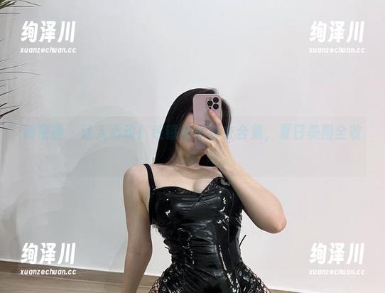 微密圈 - 让人心动！铁锤姐姐泳衣合集，夏日美图全收录