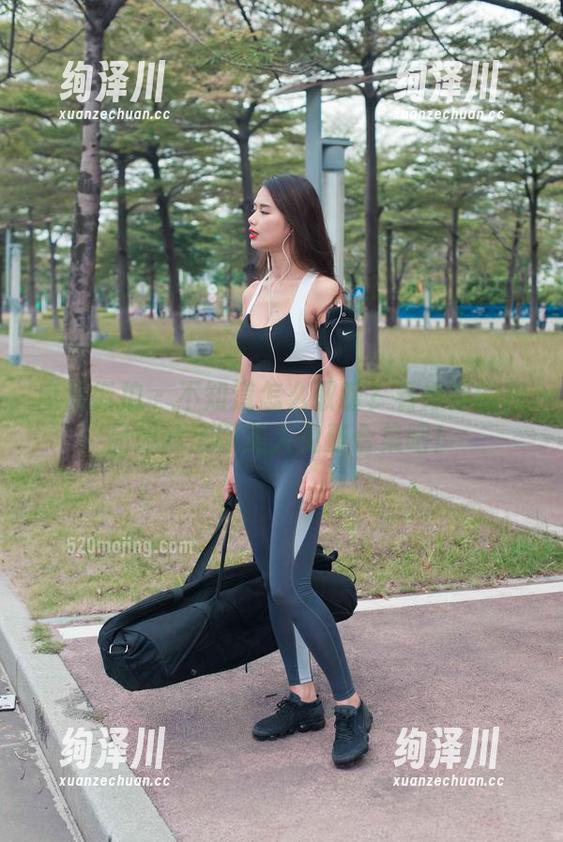 魔镜街拍-婷婷 魔镜街拍 - 不知道怎么取暖?看婷婷的极品肉丝圣诞美人免费合集吧!